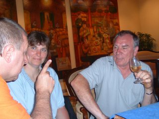 Weinprobe bei Macia Batle - Uwe sorgte für kühle Keller, mallorquinisches Essen und leckere Getränke.