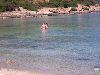 Baden bei gefühlten 10 Grad Wassertemp.